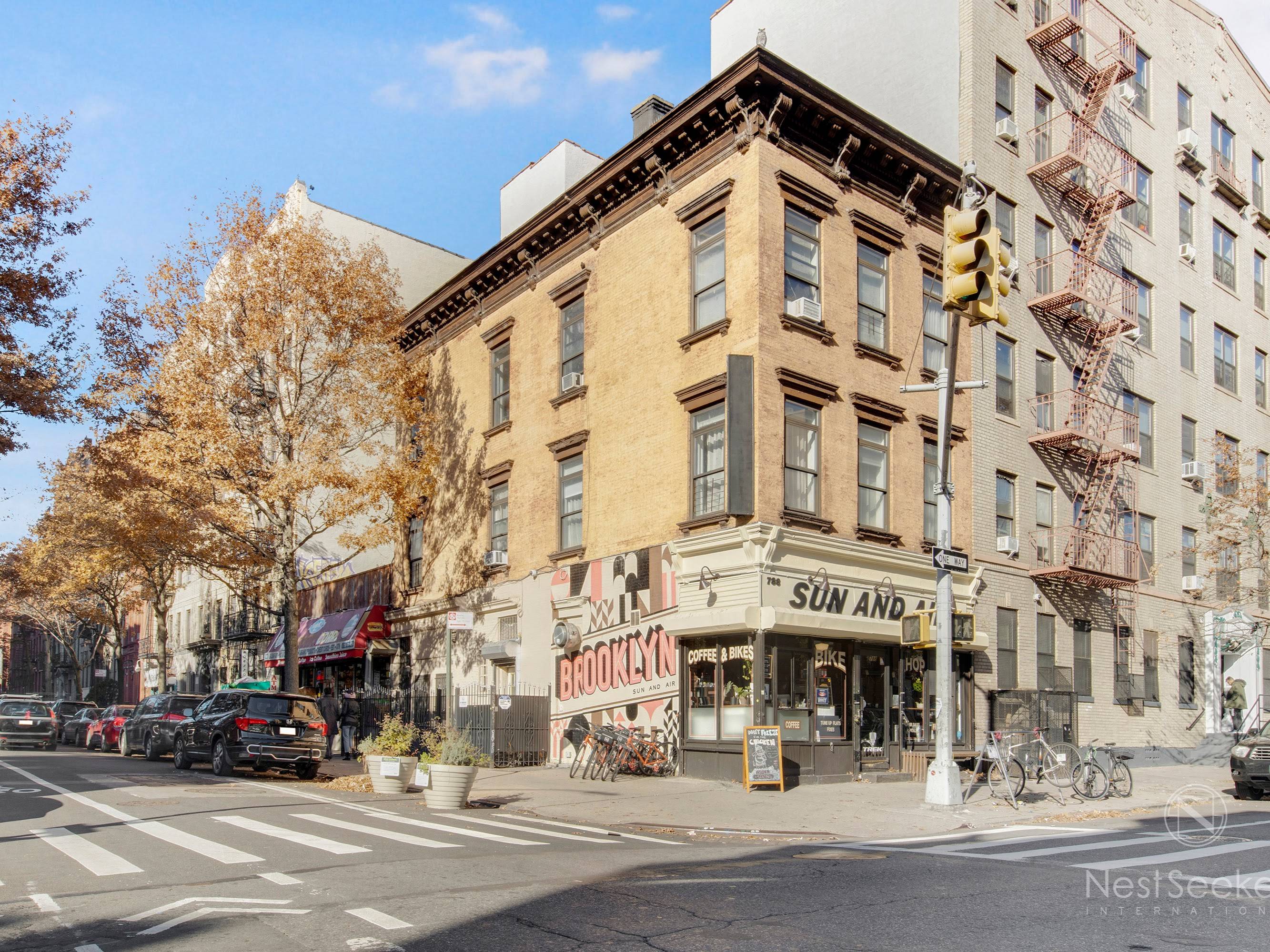Bright & Beautiful 3 bed/ 1 bath Prewar Apt. in Williamsburg