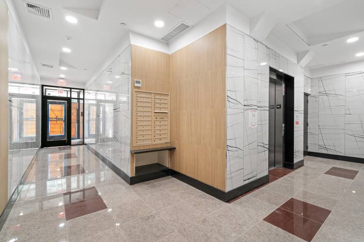 NYC Skyline Views--Modern Finishes--True 1 Bed--No Fee