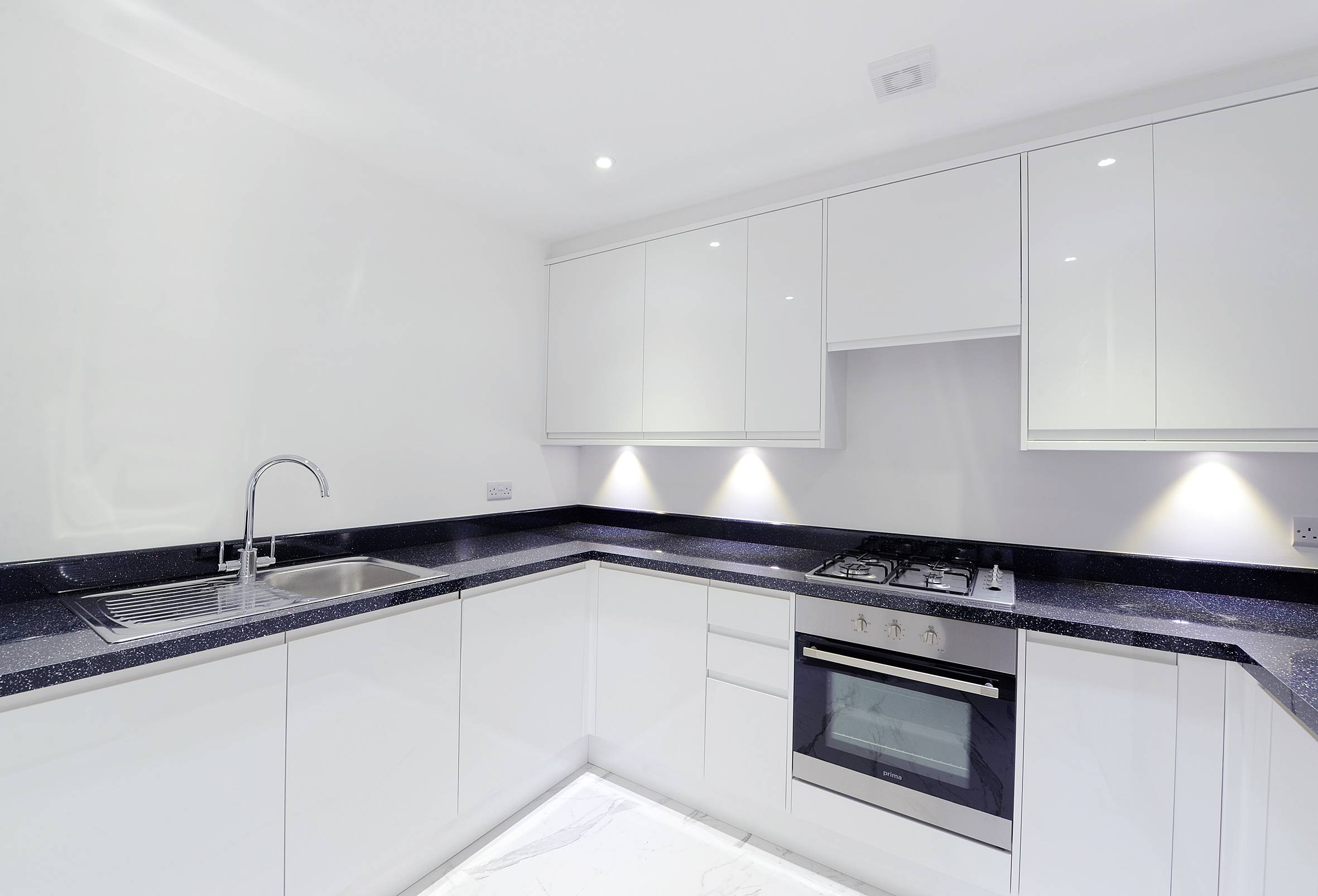 3 Bedroom Double Duplex Apartment to Rent in Kensington, London