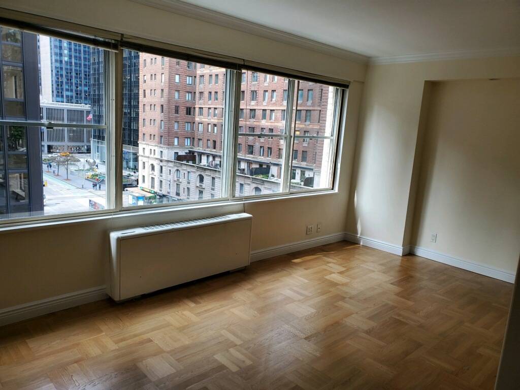 600SQFT ALCOVE STUDIO BEST MIDTOWN LOCATION