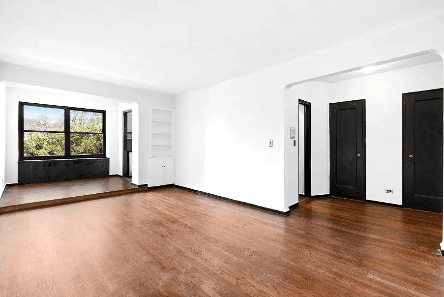 Studio Apartment With Views Of Central Park