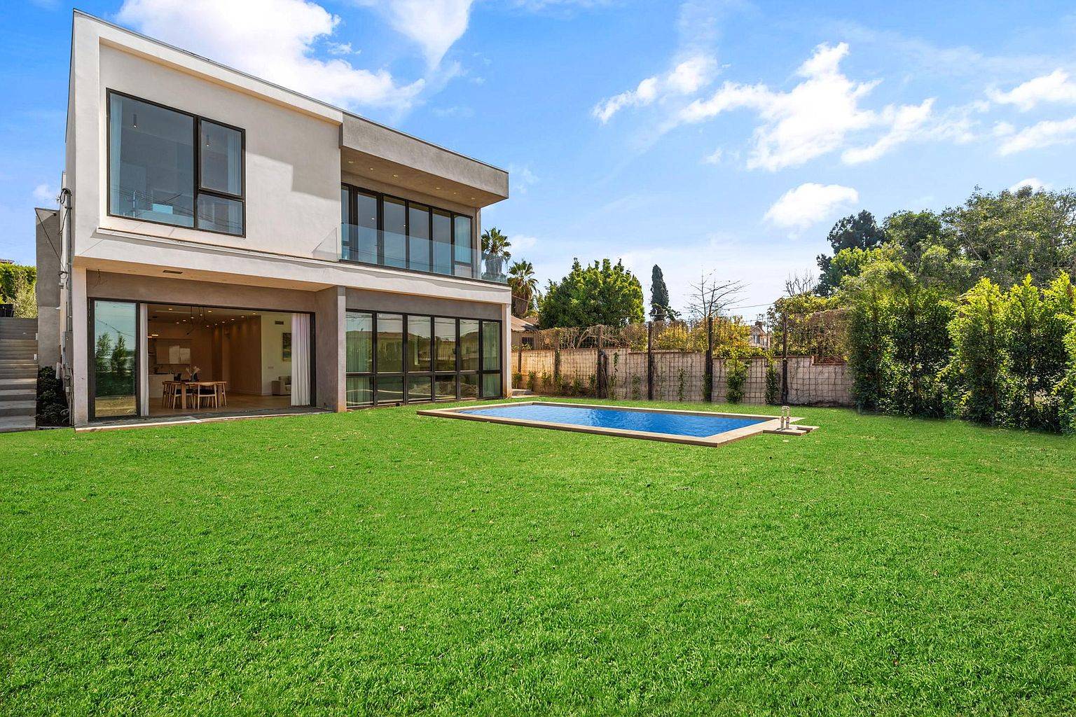 GORGEOUS MODERN NEWLY BUILT IN MAR VISTA WITH POOL