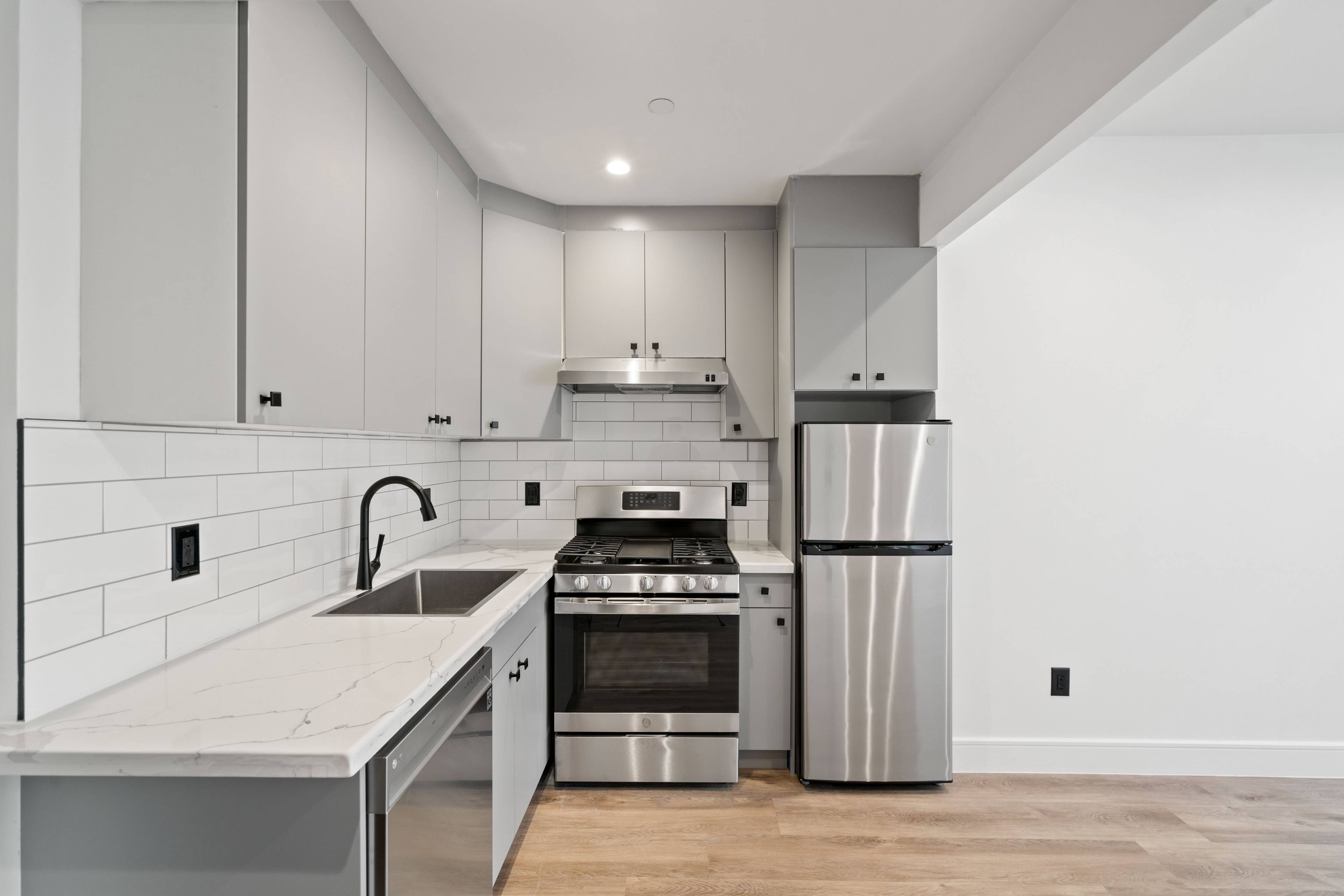 Steal Of A Deal--Luxury 1 Bed--Brand New Building