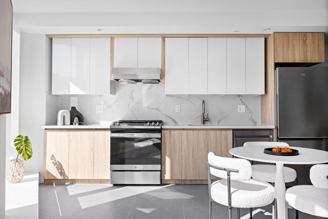 New Development Modern Living One Bedroom for Rent in Kew Gardens