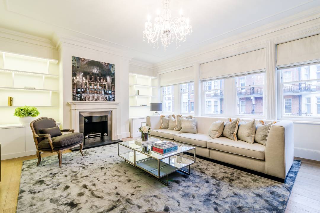 Superb Three-bedroom Apartment in the Heart of Mayfair
