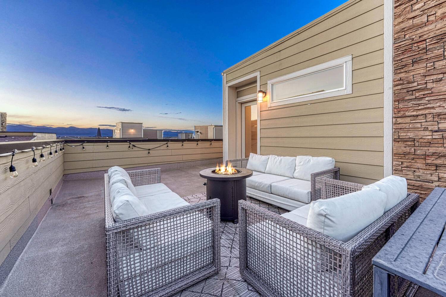 8338 West Rivulet Point, Highlands Ranch, Colorado 80129