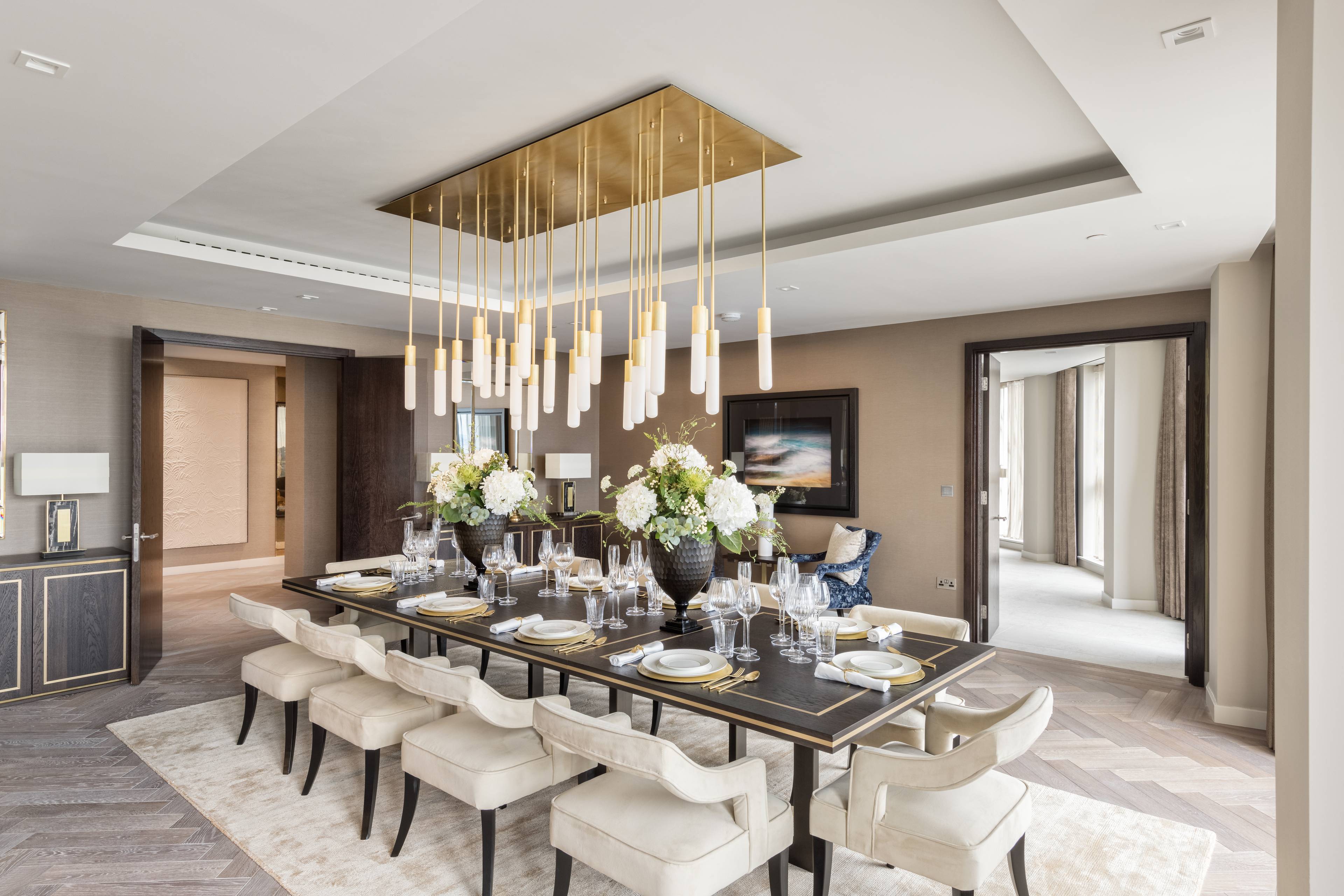 A MAGNIFICENT 4 BEDROOM SUB- PENTHOUSE DEFINING LUXURY IN HEART OF LONDON