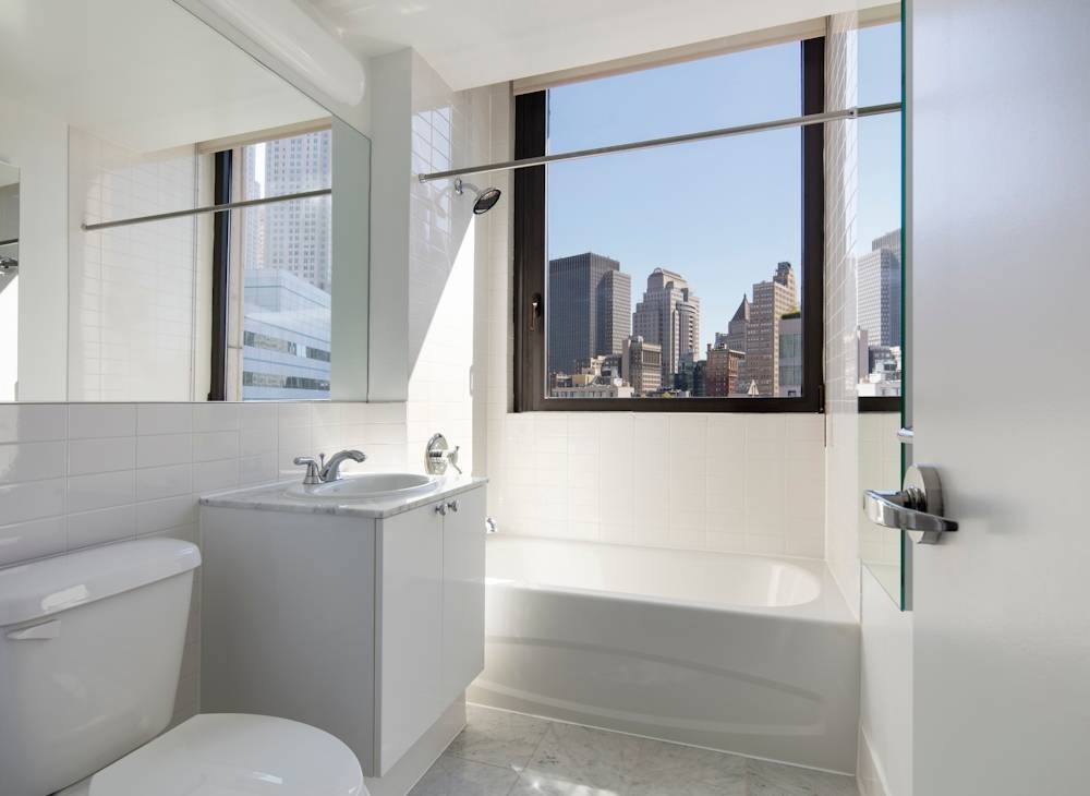 Luxury Oversized 1 Bd Tribeca Gem