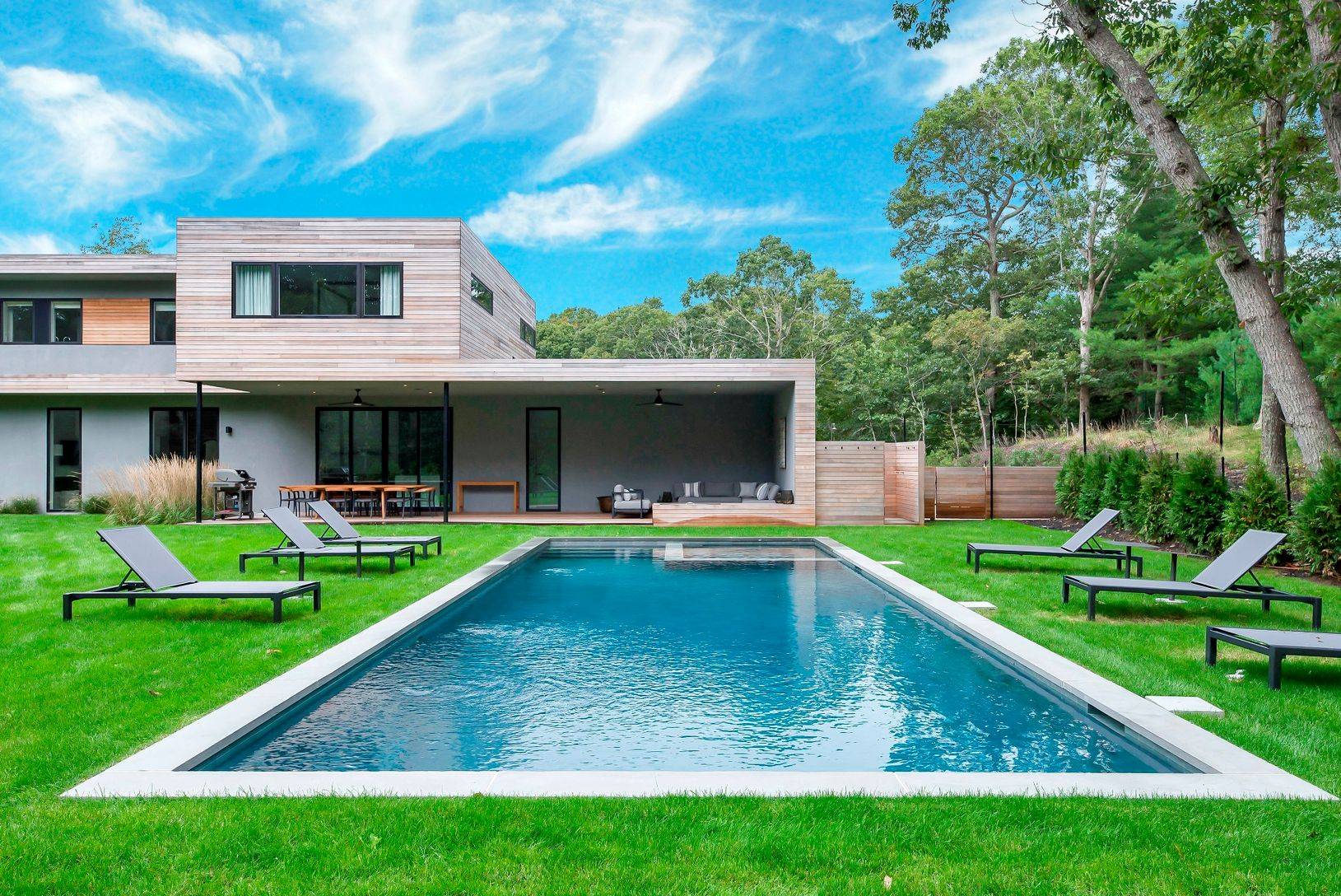 Chic & Modern 4,200 sqft East Hampton Escape, with Gunite Pool