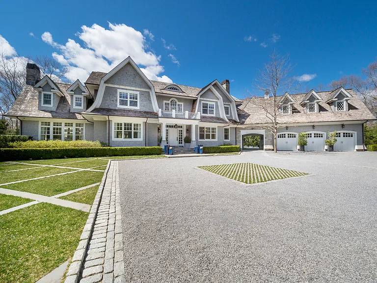 Sagaponack Elegance with Pool and Tennis