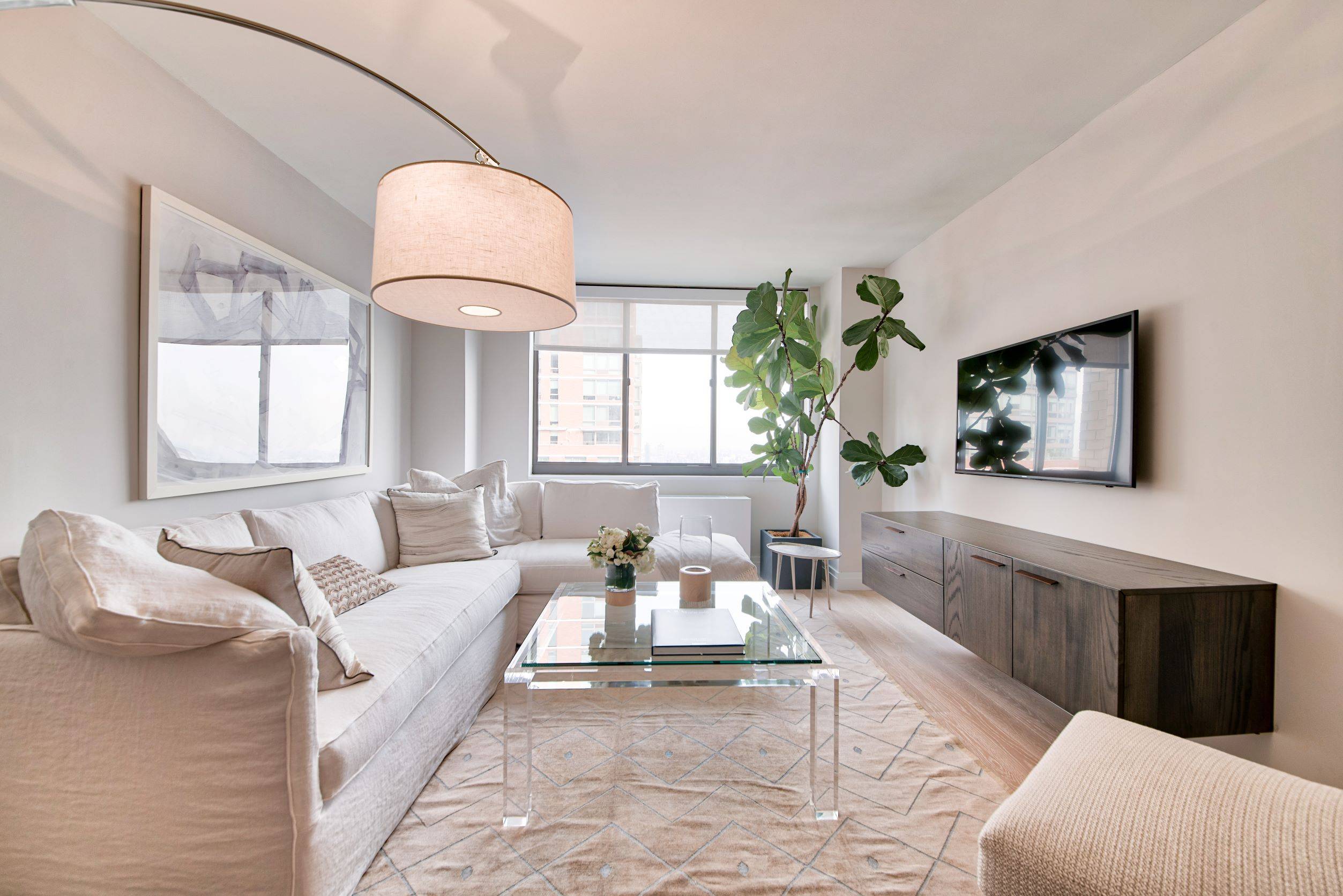 Upper East Side 1 Bed/1 Bath in Full Service Building