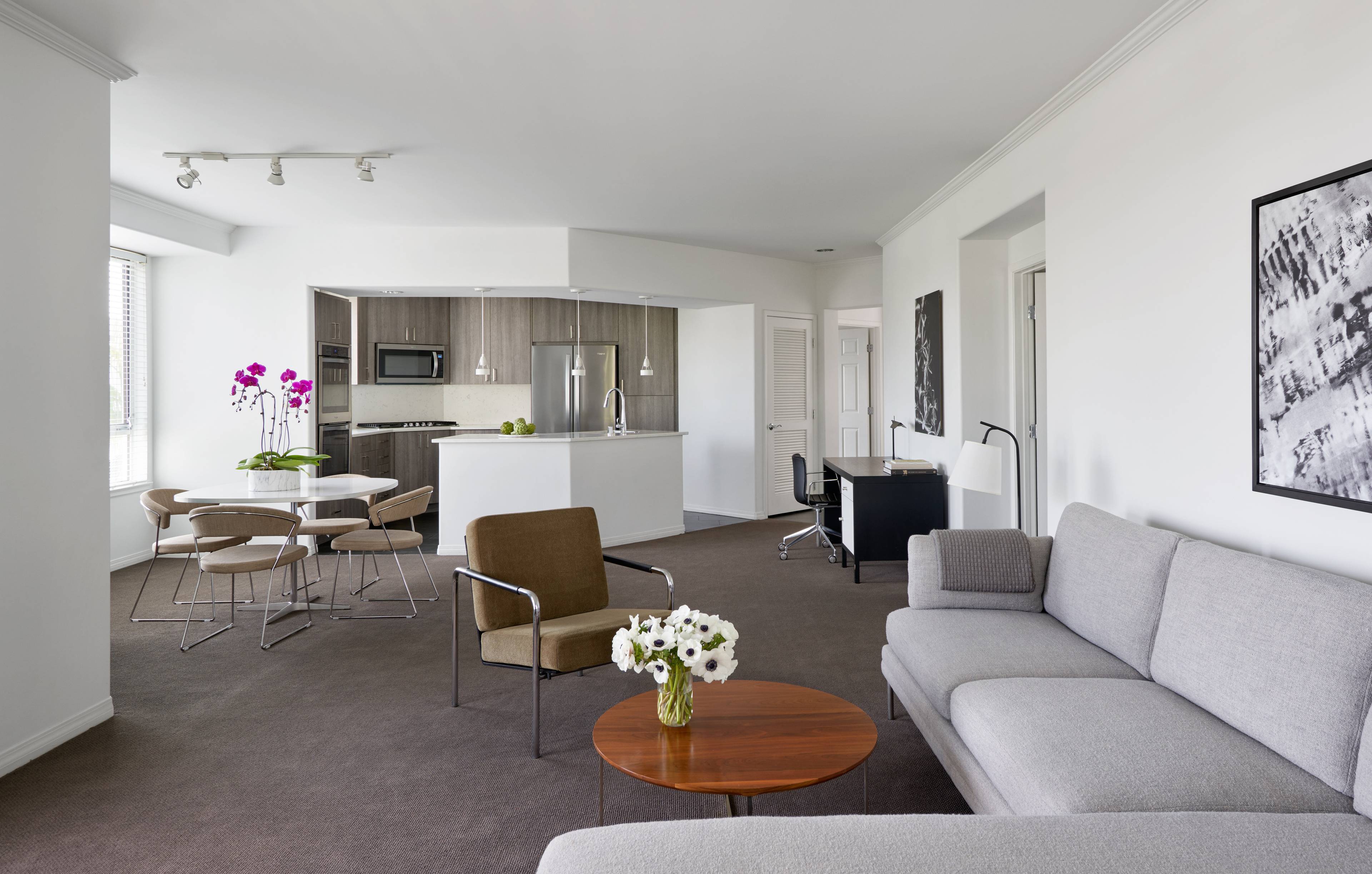 STAY IN THE HEART OF BEVERLY HILLS 9210