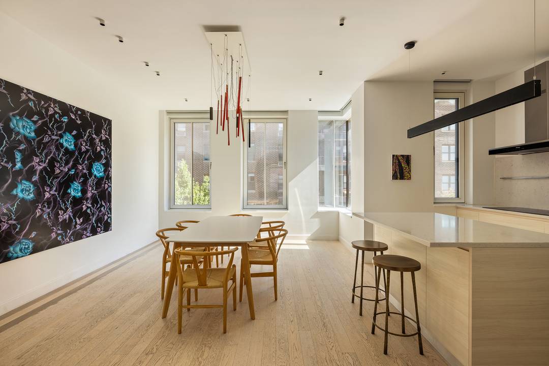 242 West 22nd PH
