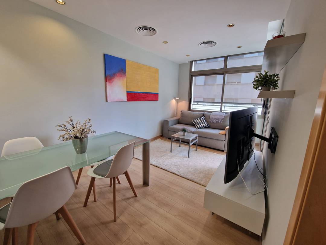 Sophisticated Living Steps from Turó Park