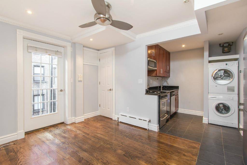 COZY 3 BEDROOM IN GREENWICH VILLAGE | IN-UNIT W/D