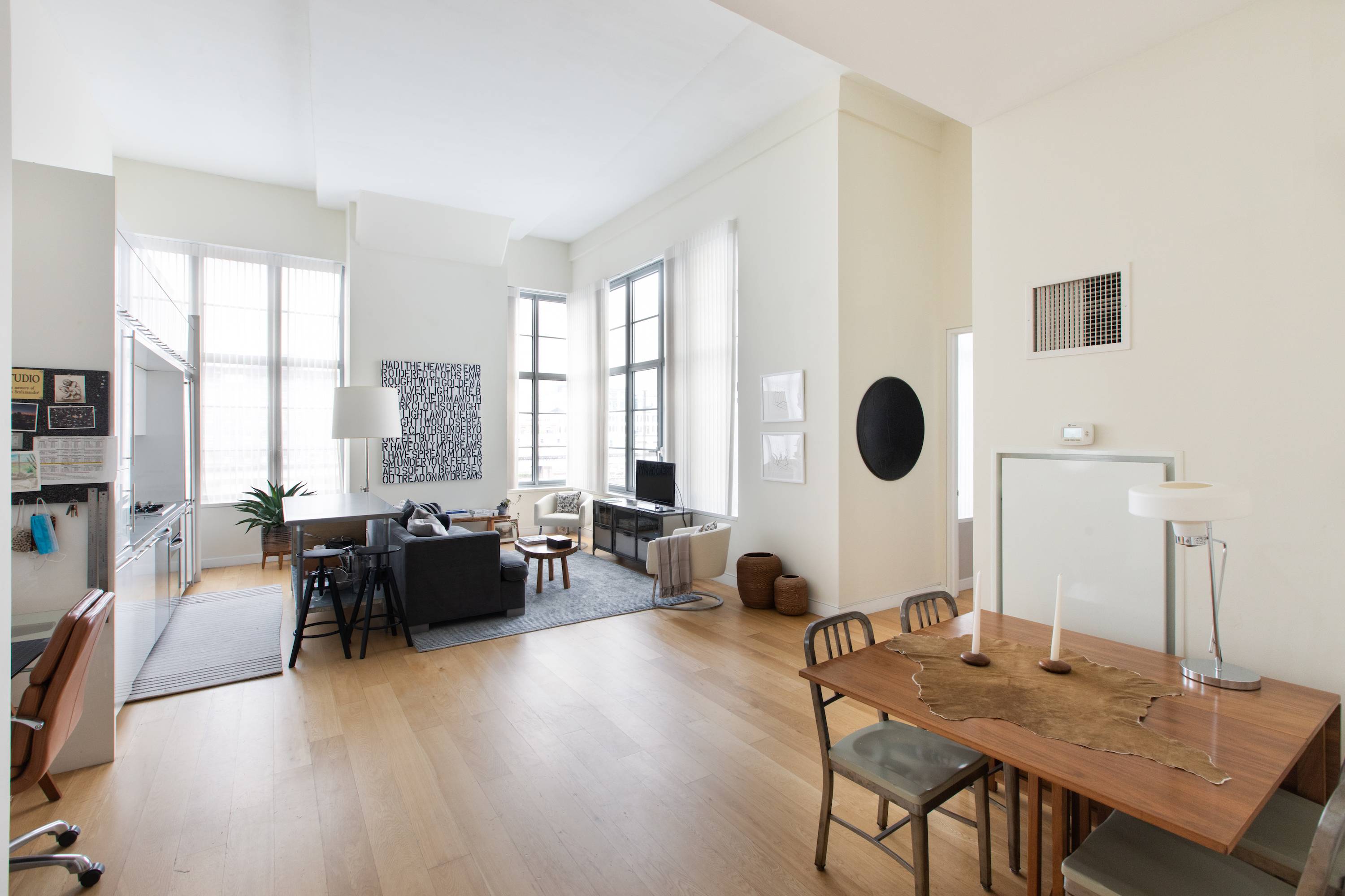 Investment Opportunity - Sunny 1 Bedroom Loft in Luxury Building