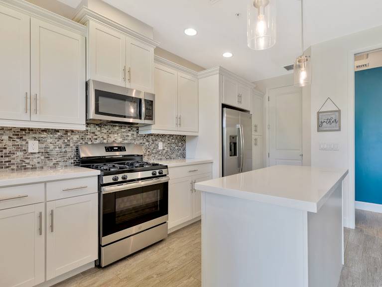 Between Miami and Palm Beach sits this Astonishing Ft Lauderdale Townhouse in the Sunrise Neighborhood