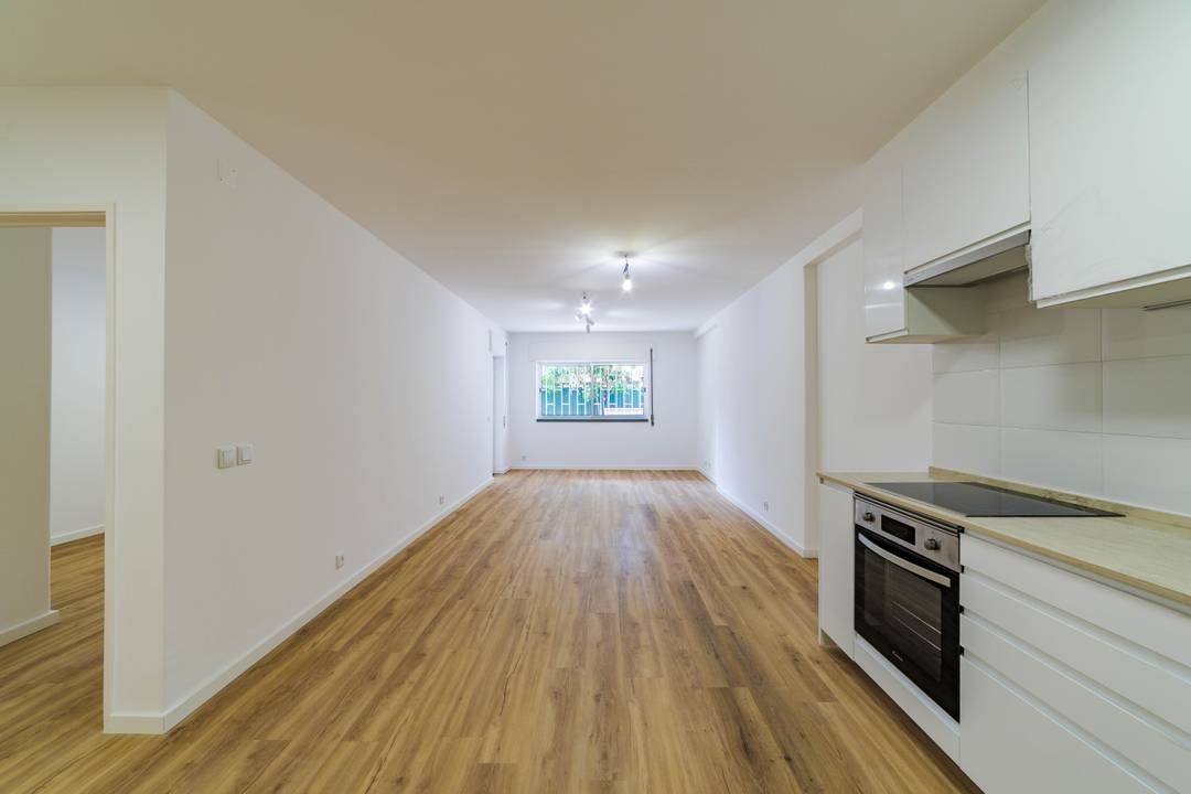 FULLY RENOVATED 1 BEDROOM APARTMENT |  62 SQ.M TERRACE | MONTE ESTORIL