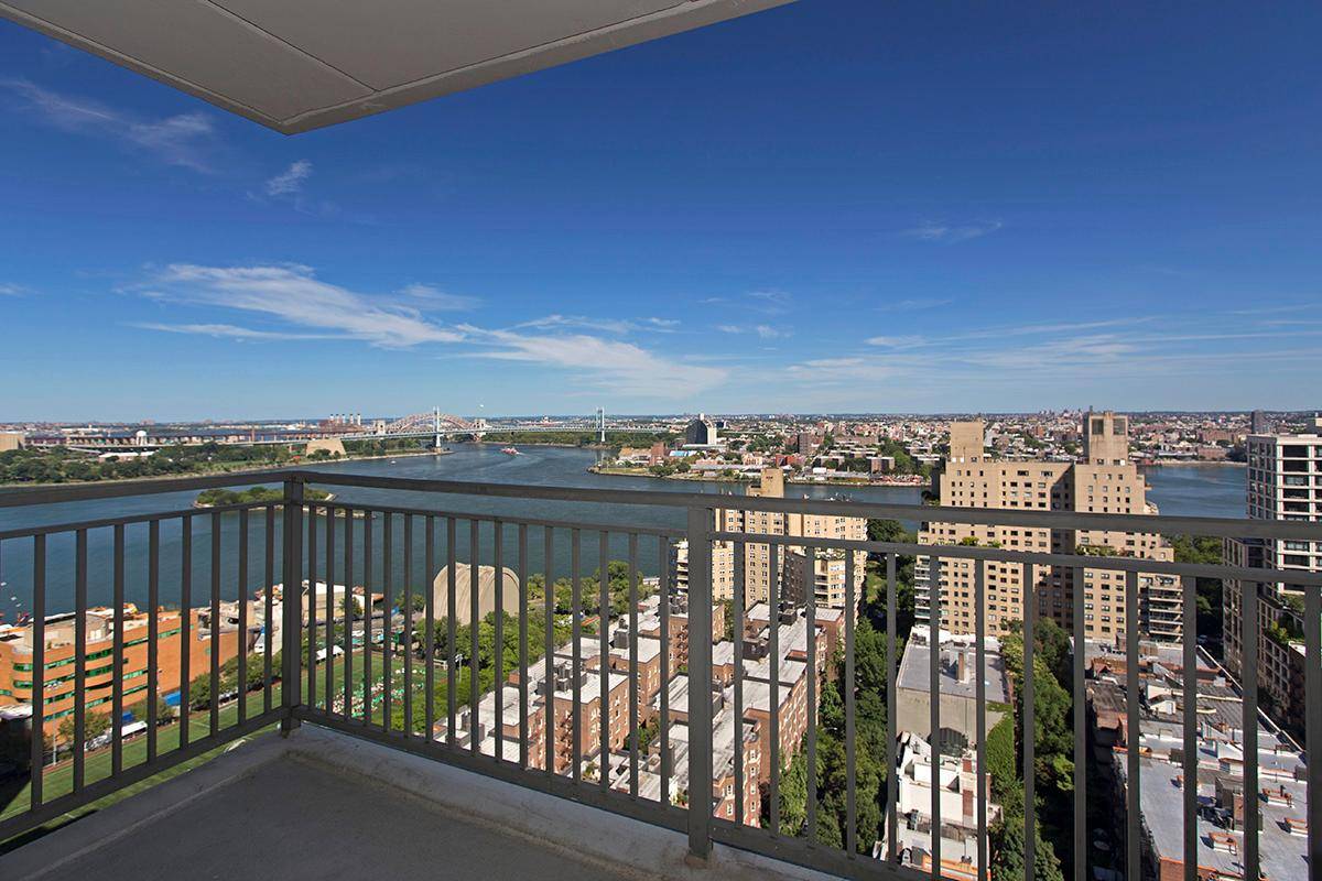Beautiful 3 bedroom in Yorkville