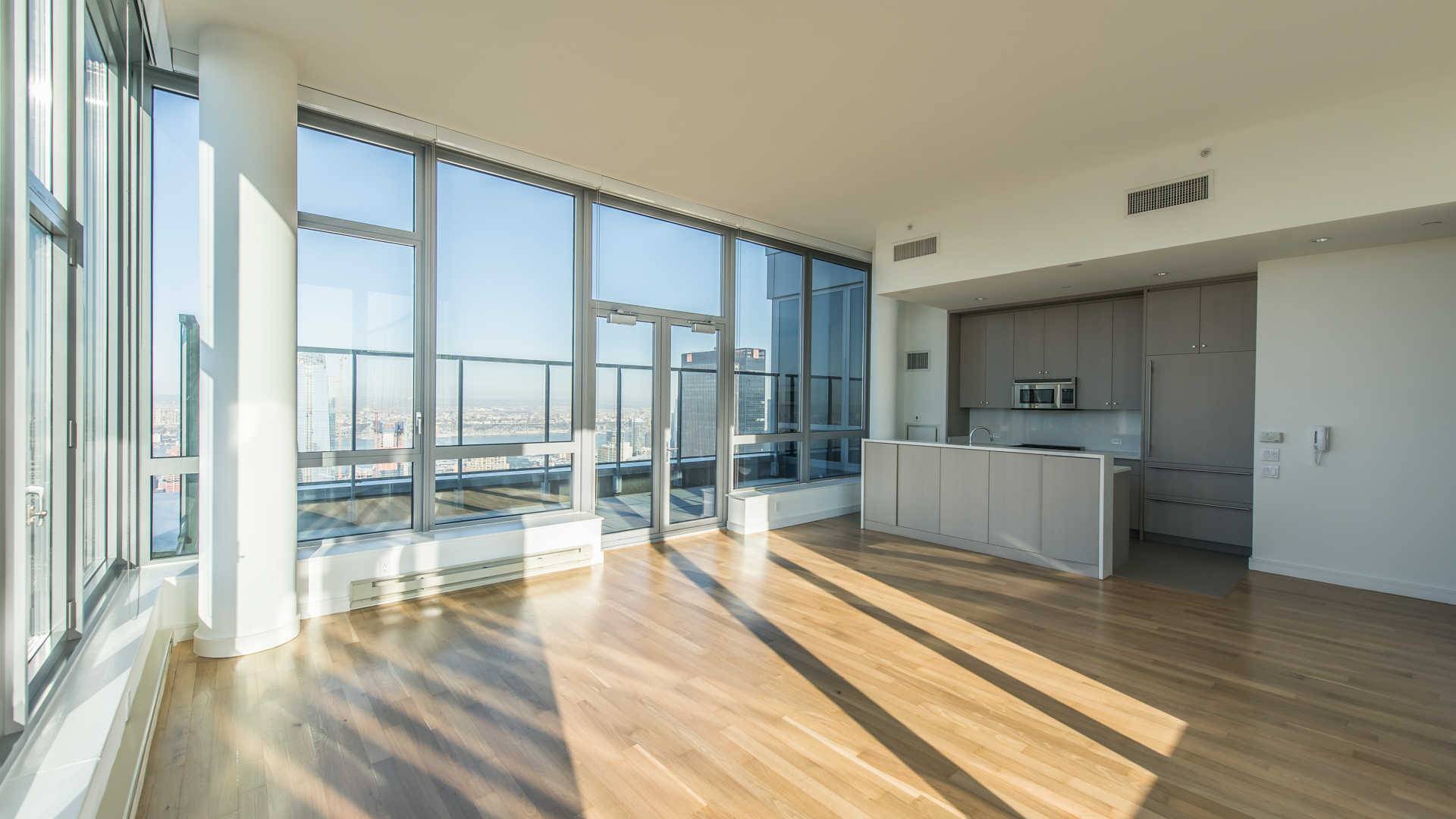 Three Bedroom Penthouse - Chelsea