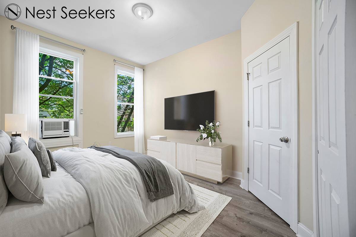 Modern-Style 4 Bedroom Rental in Brooklyn