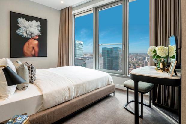 Stunning Thames River Facing Modern Two Bedroom Two Bathroom set on a wonderful waterfront location 10 Park Drive, panoramic views across Canary Wharf and the Thames beyond.