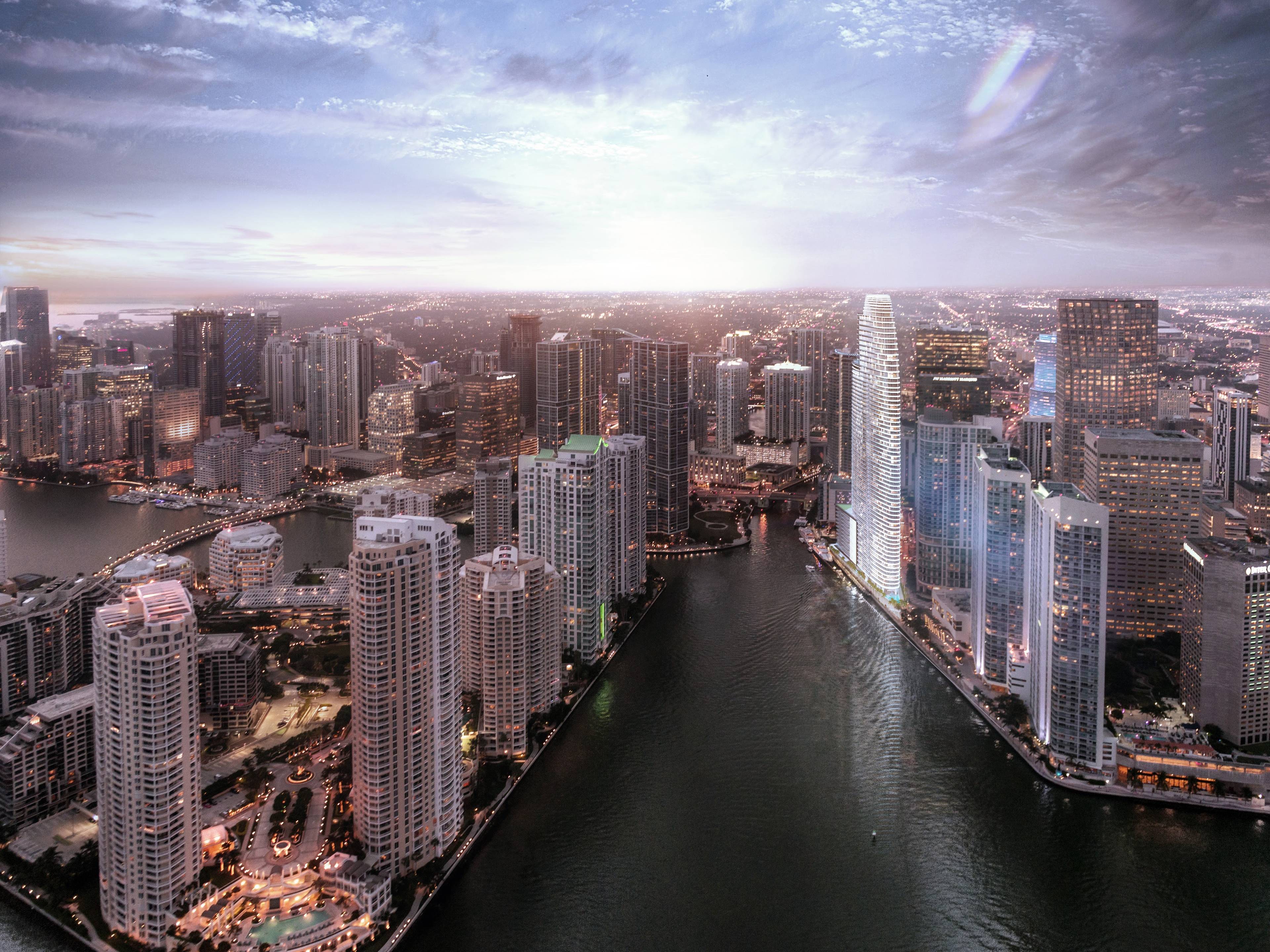 Aston Martin Bespoke  DUPLEX 4 BED / 6 BATH+ FAMILY +DEN - The Epitome Of Luxury in Brickell