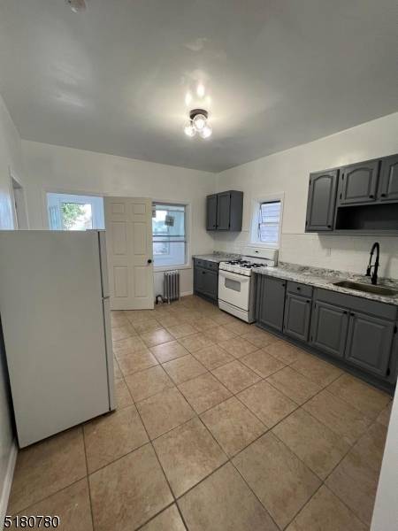 Renovated New In Elizabeth!