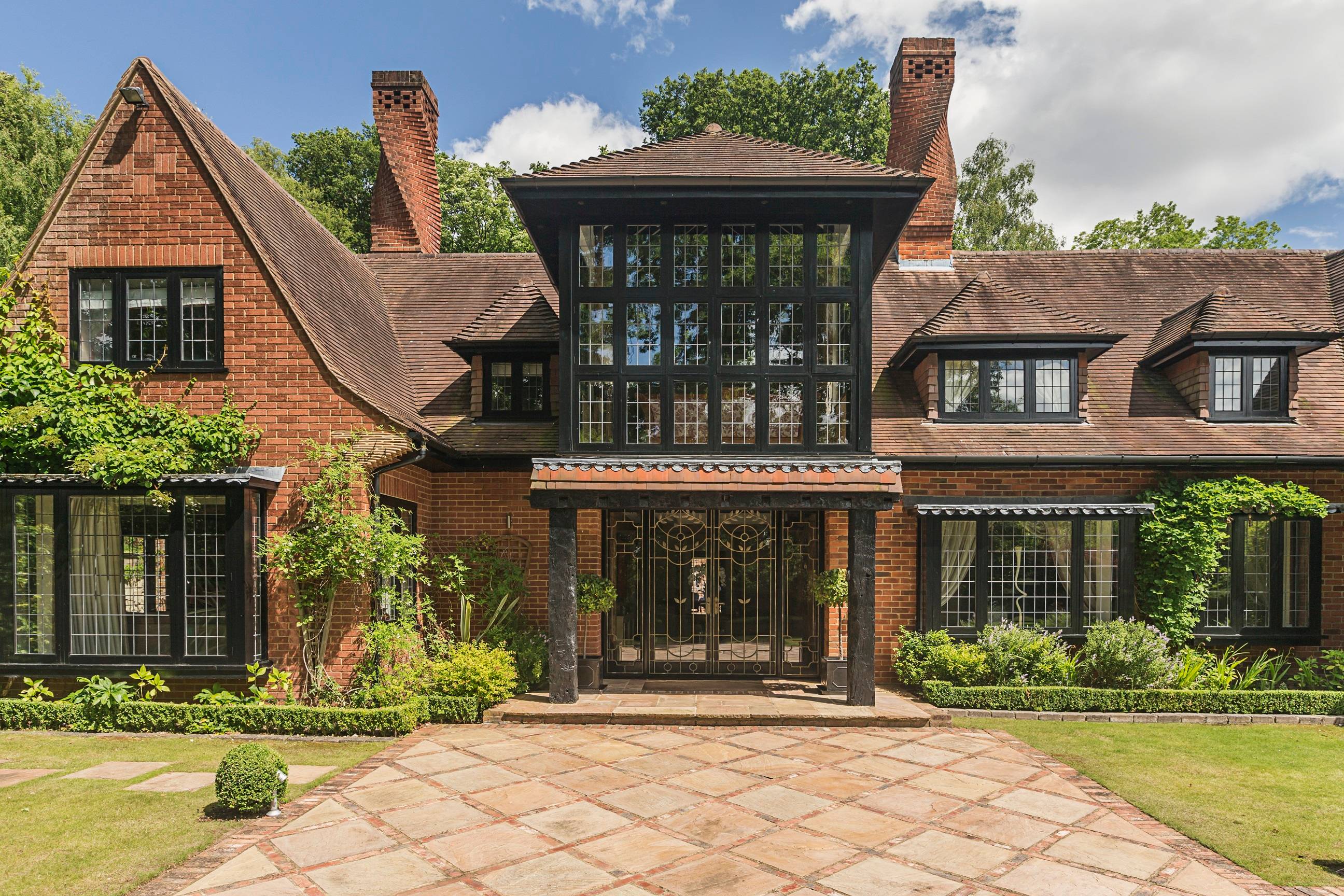 Serene 5 Acre Country Home