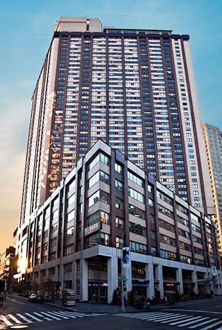 **One Lincoln Plaza Studio**