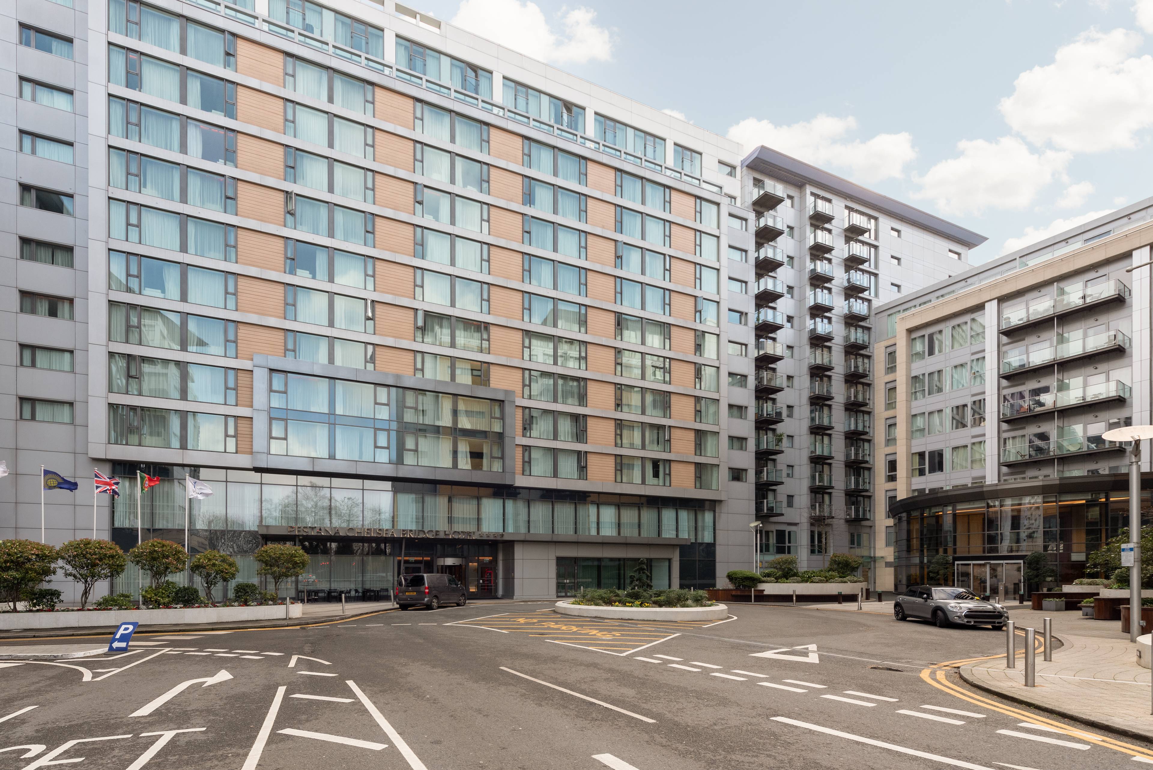 HIDDEN GEM located in the heart of Chelsea Bridge Wharf with rare and stunning views!!!
