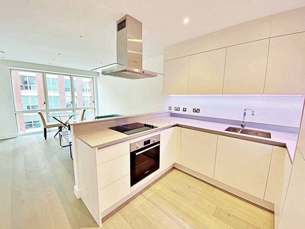 1 BED APARTMENT - WINTER GARDEN