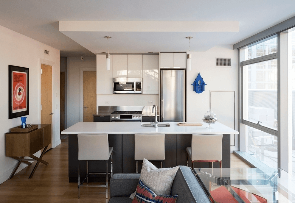 Bright Two Bedroom Corner Unit in Heart of DUMBO! No Fee!