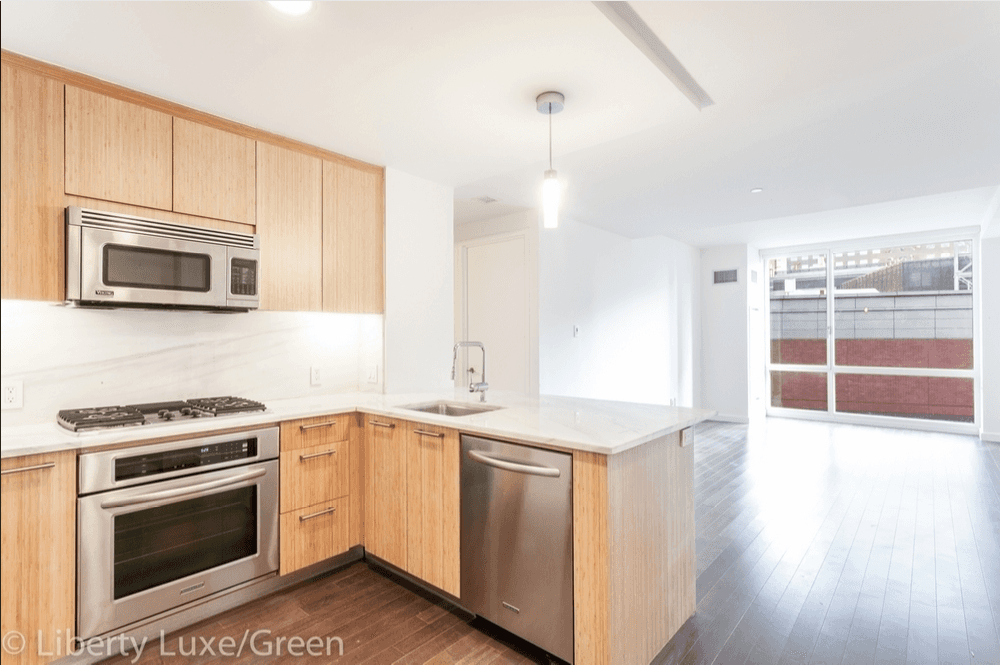 Spacious One Bedroom in Battery Park City! No Fee!
