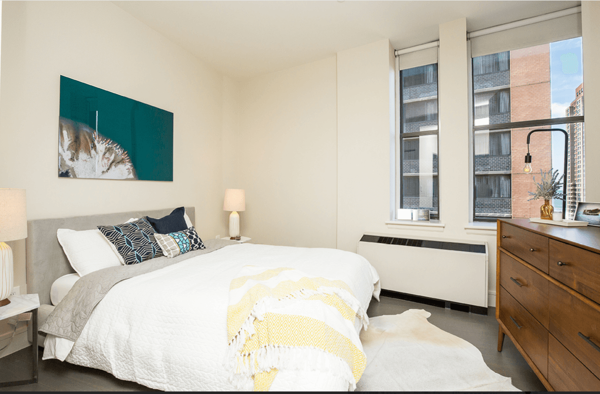 Studio, $1950 Net, Financial District, No Fee
