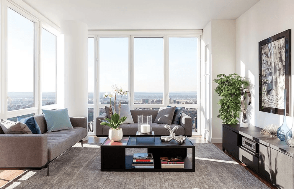 Top Renovated Luxury Apartment