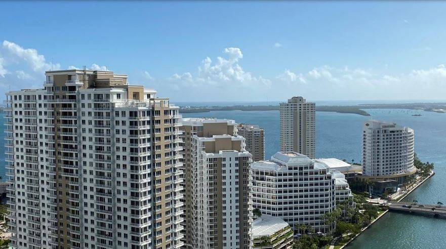 Miami Luxury Brickell At Its Best 30th Floor Two Bed/Two Bath & Den - Recently Upgraded