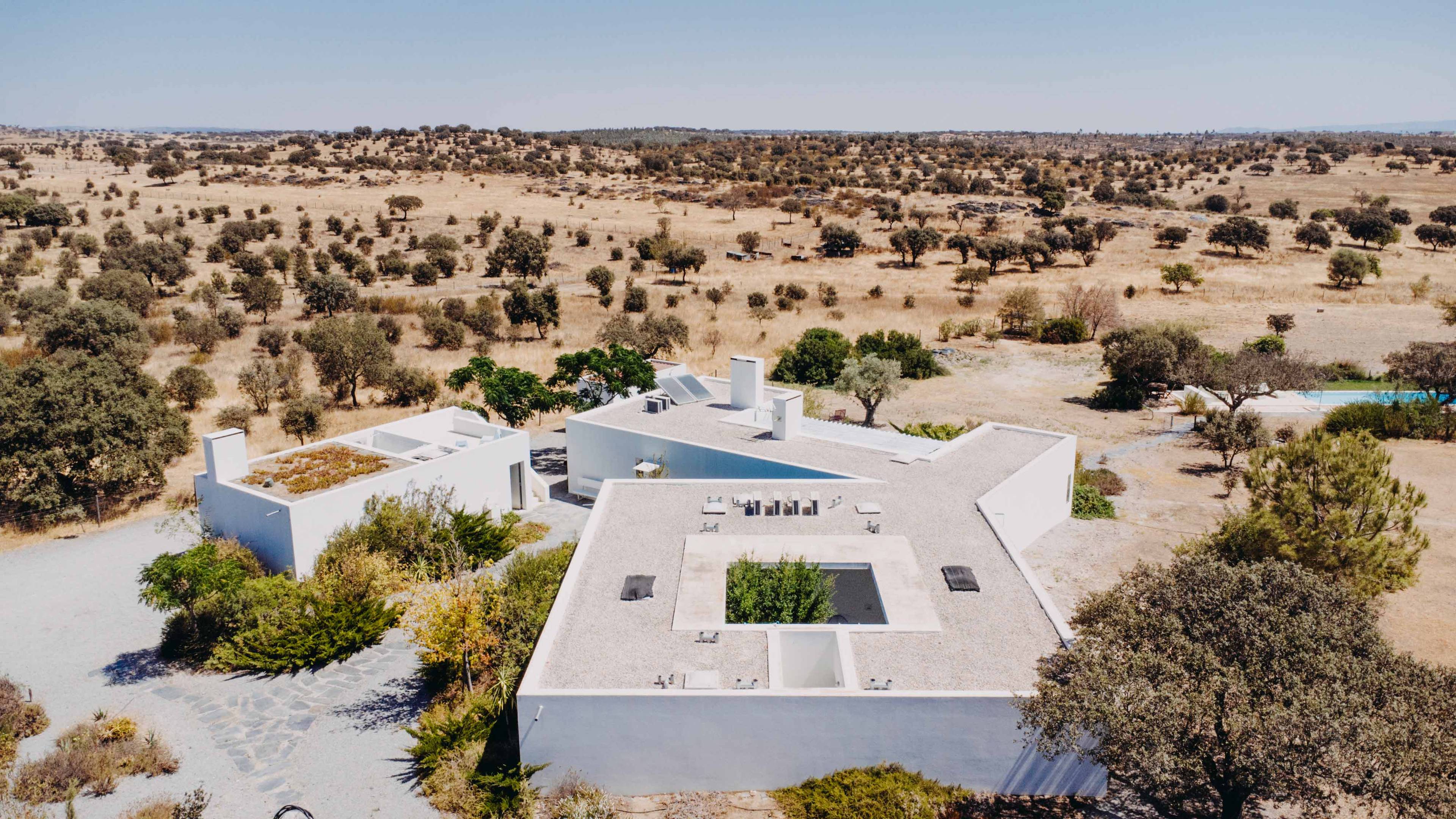 | Alentejo Villa | Near River Beaches | Sustainable and Immersive Nature |