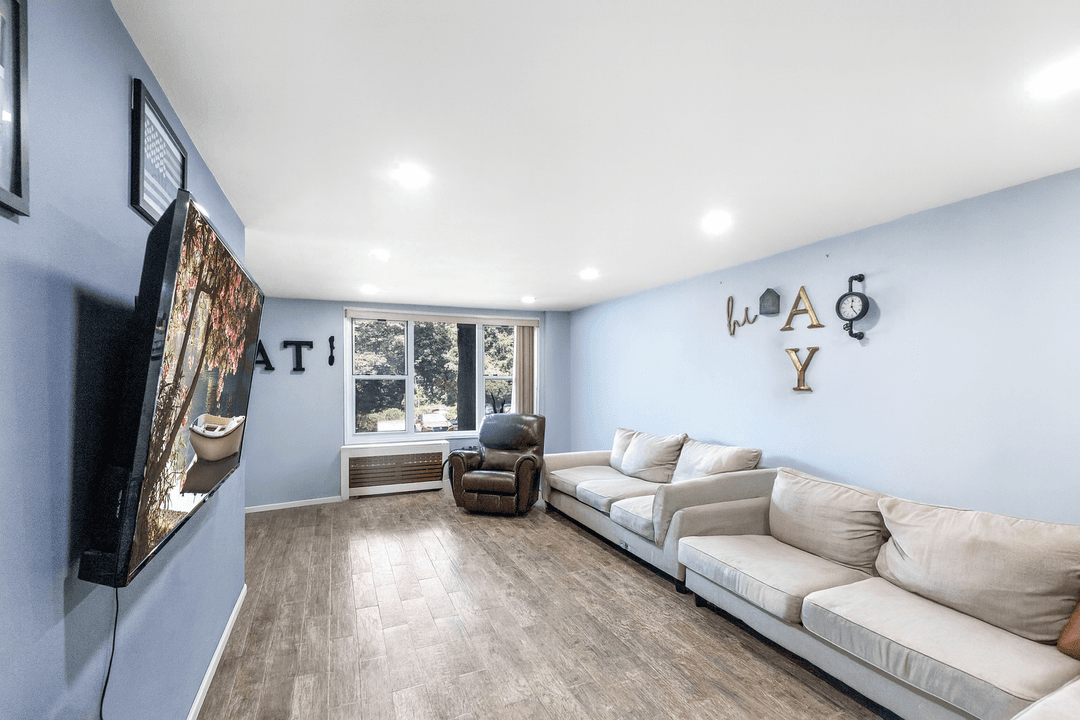 Bright & Spacious 1-Bedroom Co-op in Yonkers’ Cresthaven Community