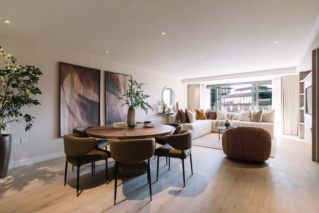 Four-Bedroom Apartment at The Powerhouse, Chelsea Waterfront, London SW10