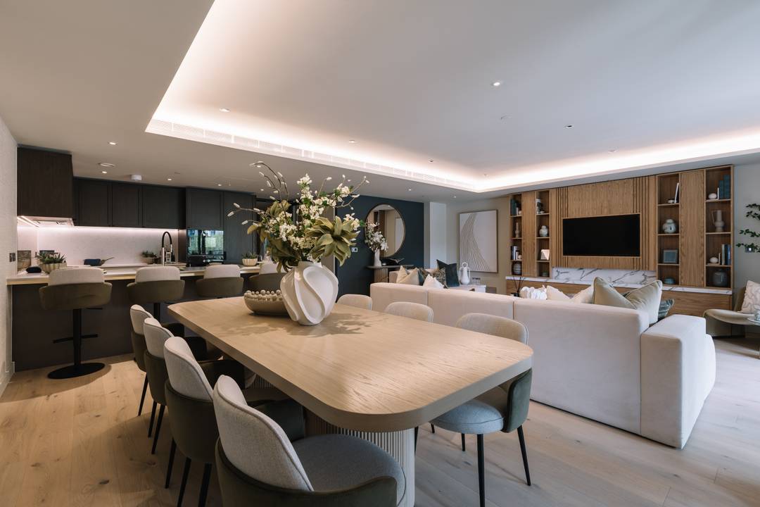 New Beautifully Furnished Four Bedroom Residence with River View in Chelsea, London.