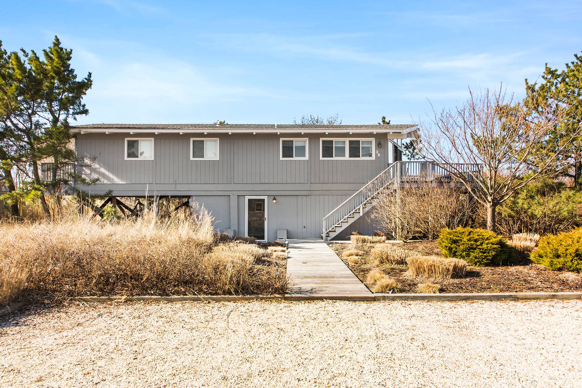 26 Cove Ln, Westhampton, NY