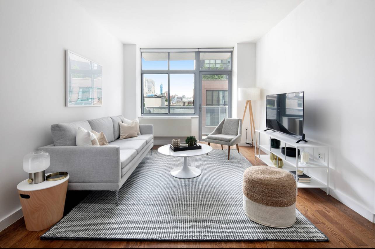 1 BED/1 BATH in beautiful Chelsea
