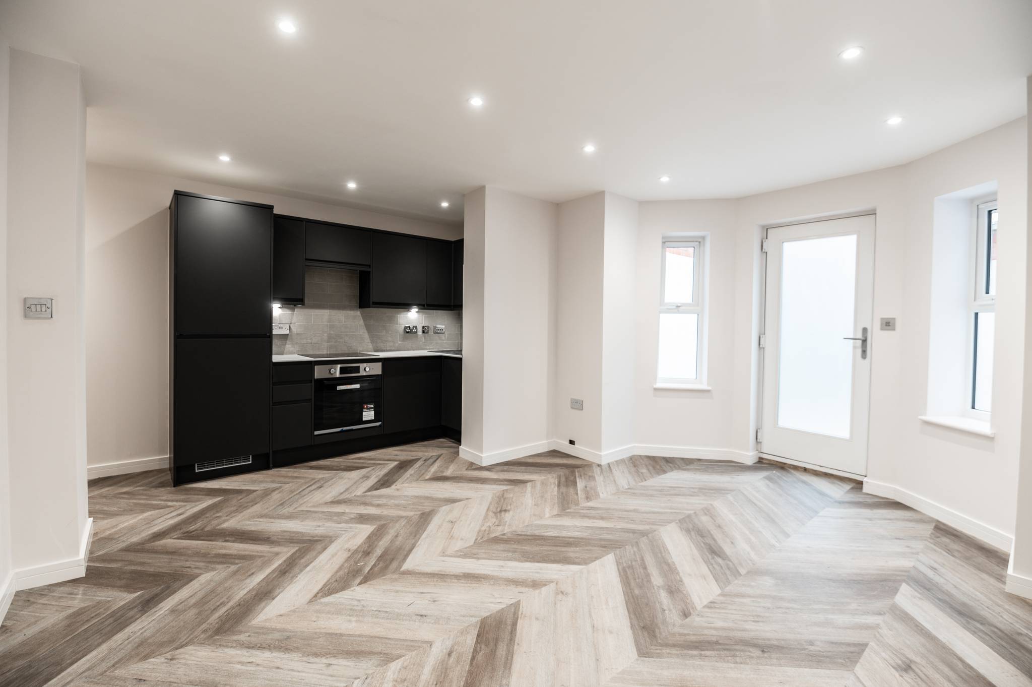 'Turn Key' apartment living is now here in West Didsbury. Five contemporary lower ground apartments available now.