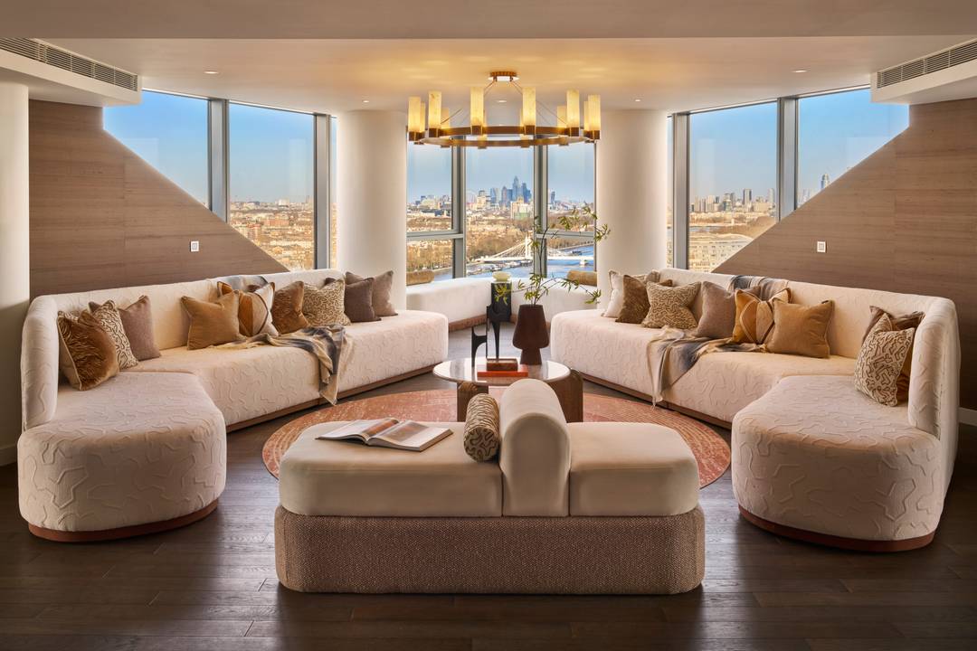 Five-Bedroom Lateral Apartment with striking river views. Chelsea, London