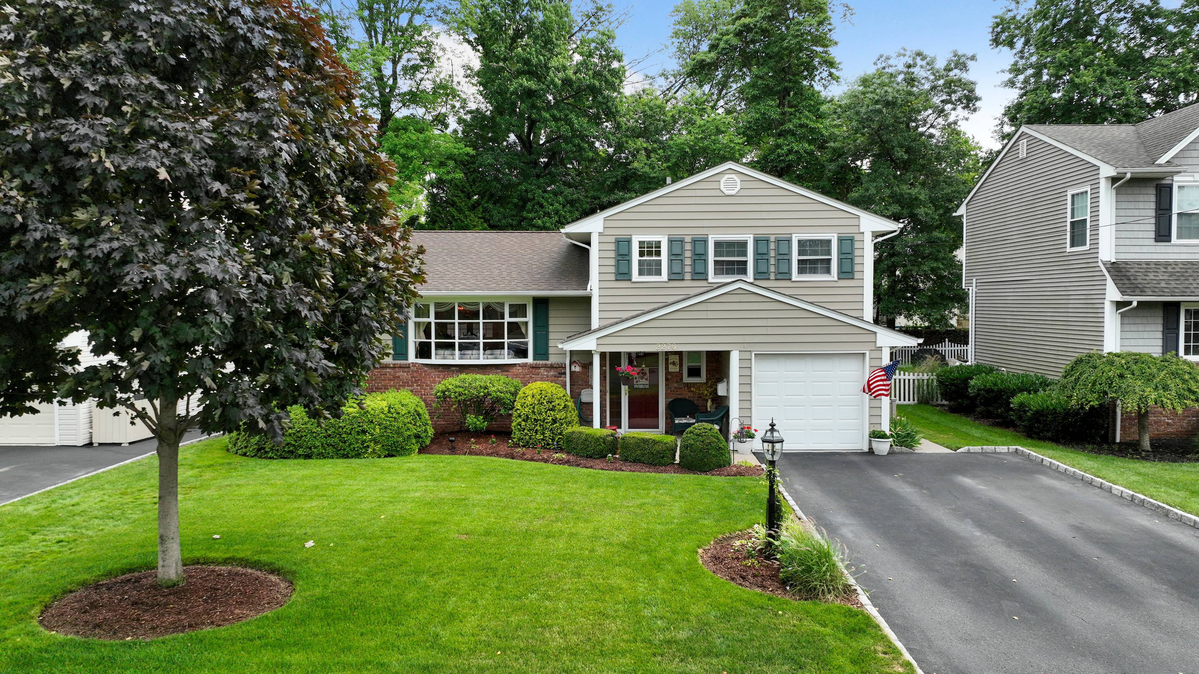 Beautiful One Family Home on a Picturesque Cut-de-sac in the Heart of Scotch Plains