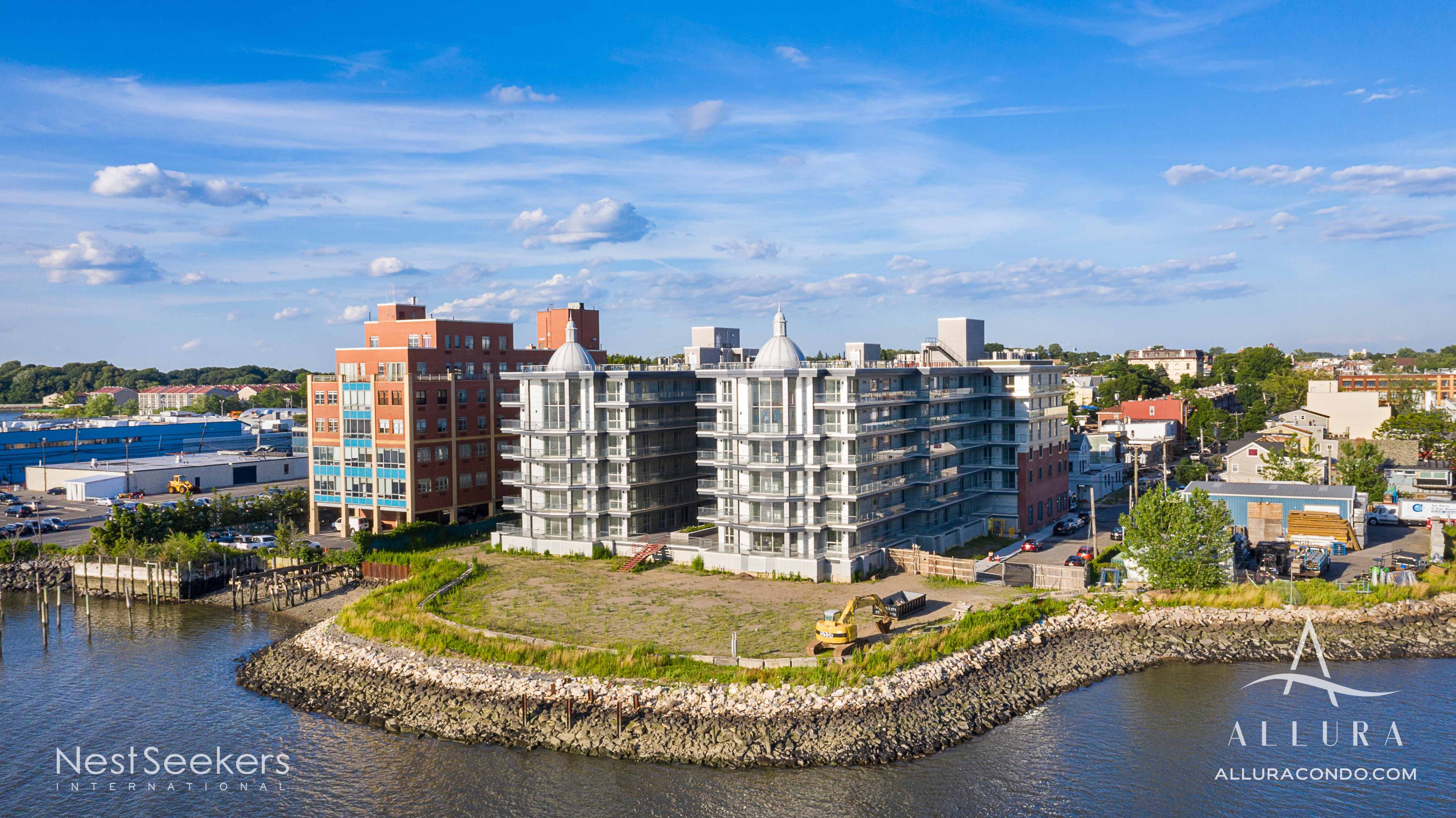 Allura Condo - Brand New Waterfront Development in College Point - Large 2 bedroom