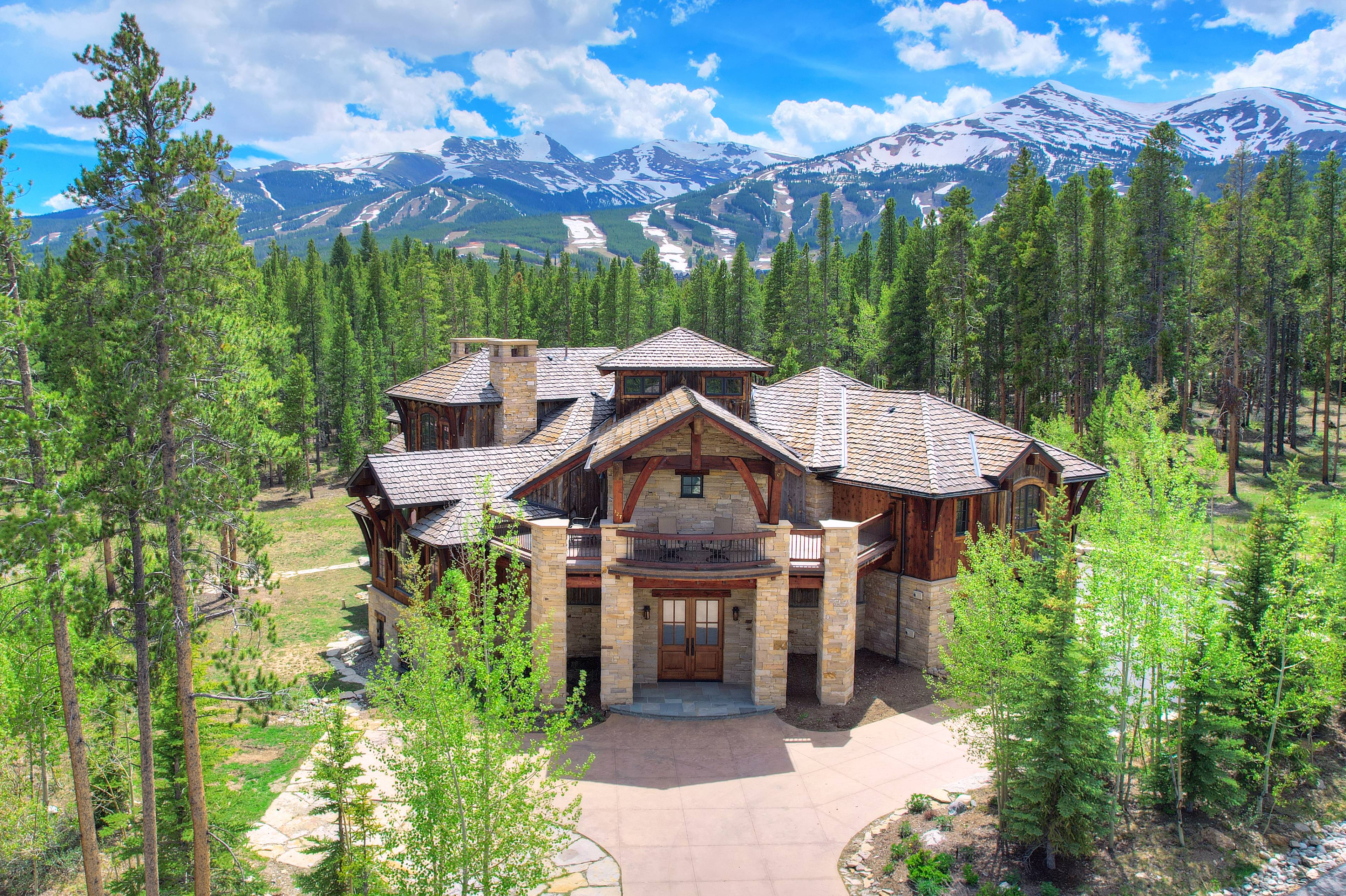 Private Gondola Access with Breckenridge Mountain Ski Views