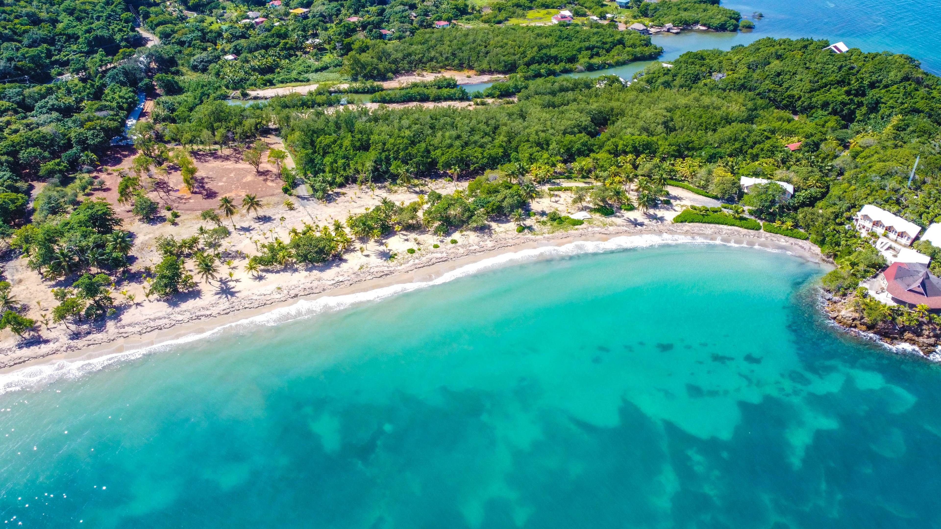 Unique land for sale in Roatan, Honduras