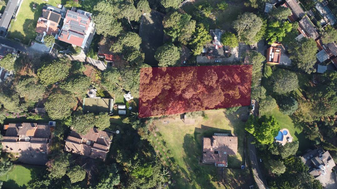 Stunning Cul de Sac lot with a lake view!!